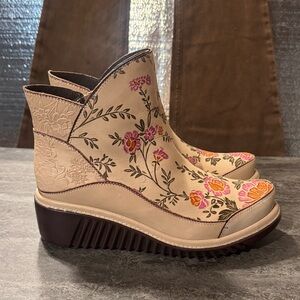 Spring Step L'Artiste Women's Abate. W’s 41